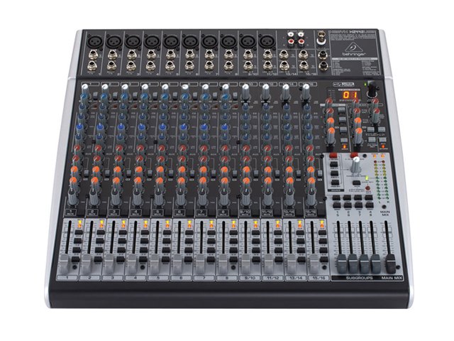 Mixer de Áudio - Behringer Xenyx X2442 USB