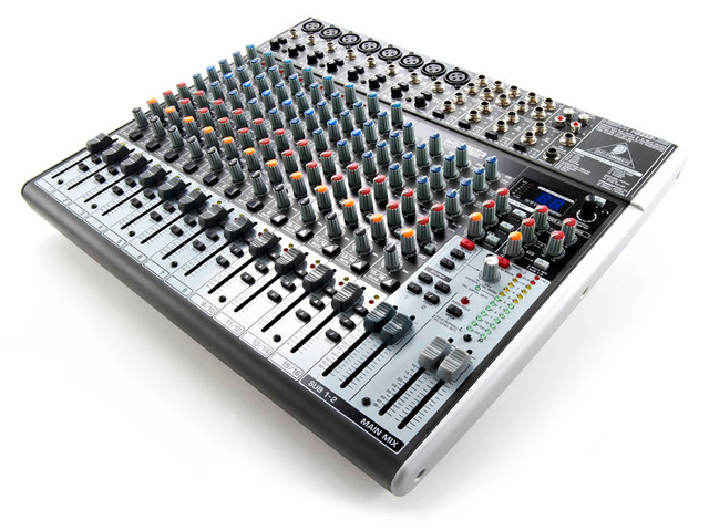 Mixer de Áudio - Behringer Xenyx X2222 USB