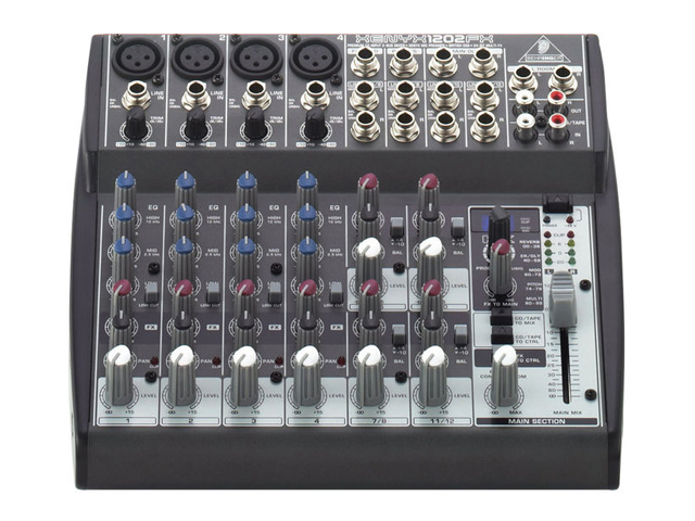 Mixer de Áudio - Behringer Xenyx 1202 FX