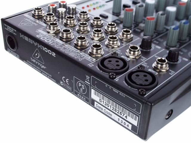 Mixer de Áudio - Behringer Xenyx 1002